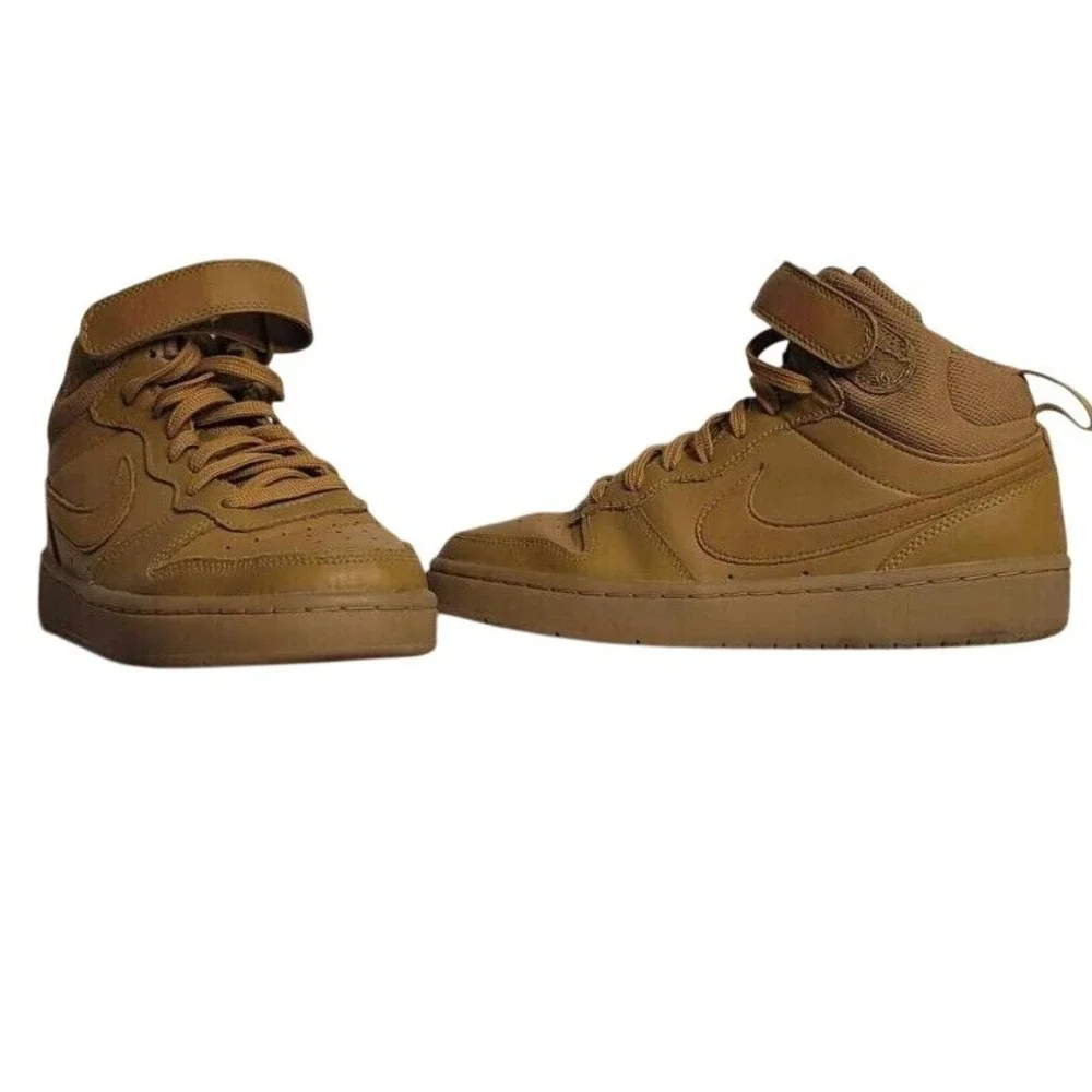 Nike Court Borough Mid‎ 2 Wheat Youth Size 6